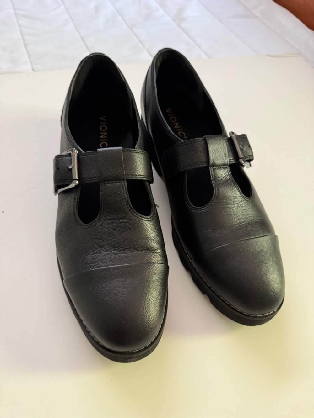 Vionic Black Leather Buckle T-Strap Flats